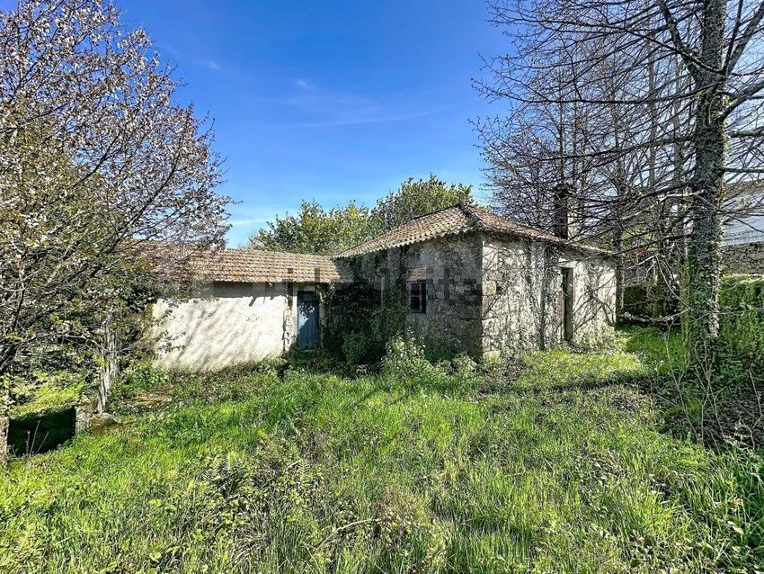 Moradia T3 em Venade e Azevedo, €170.000