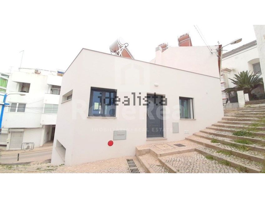 Moradia T1 à venda em Albufeira e Olhos de Água, €380.000