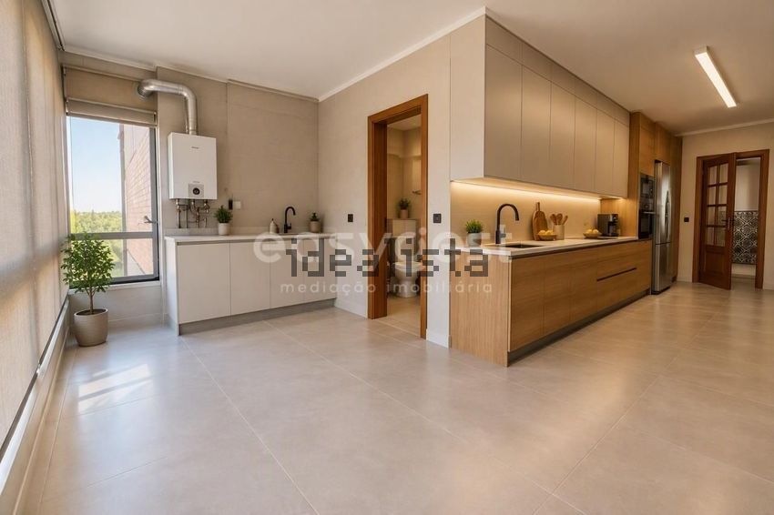 Apartamento T4 à venda em Santo António dos Olivais, Coimbra — foto 2