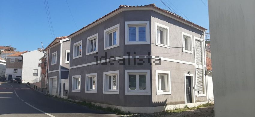 Moradia T3 à venda em S.Pedro e Santiago, S.Maria e S.Miguel, e Matacães, €425.000