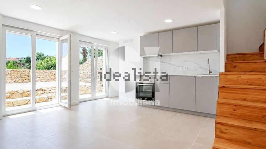 Moradia T2 em Santa Clara e Castelo Viegas, €247.500