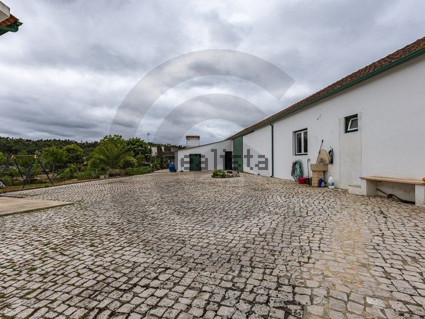 Moradia T5 à venda em Alcanede, Santarém — foto 4