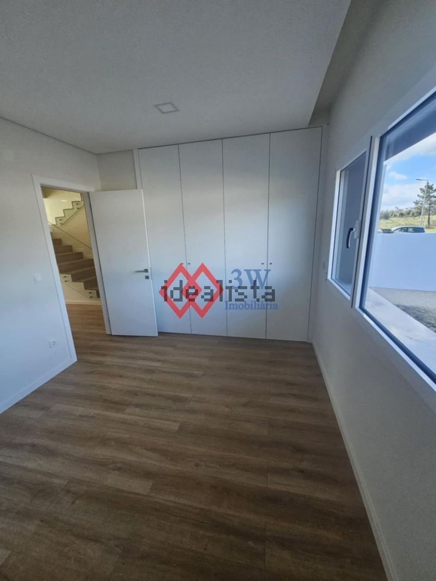 Moradia T4 à venda em Nossa Senhora de Fátima, Entroncamento — foto 6