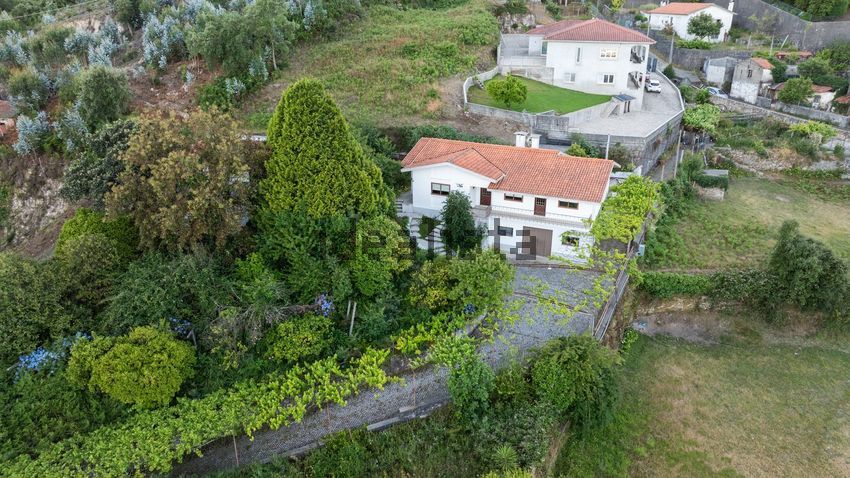 Moradia T3 em Vila Chã, Codal e Vila Cova de Perrinho, €510.000