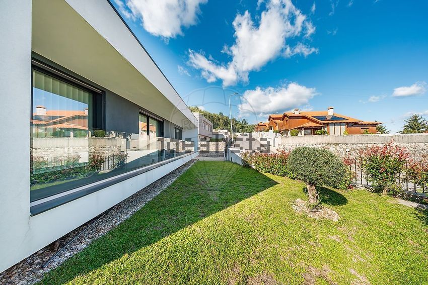 Moradia T3 à venda em Lanhoso, Póvoa de Lanhoso — foto 39