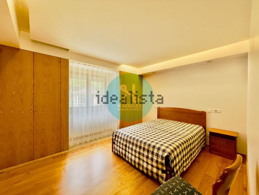 Moradia T5 à venda em Santa Lucrécia de Algeriz e Navarra, Braga — foto 24