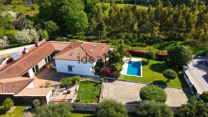 Moradia T6+ em Anais, €635.000