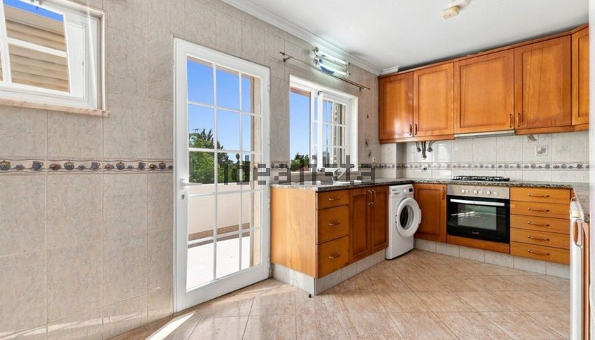 Apartamento T3 em Guia, €375.000