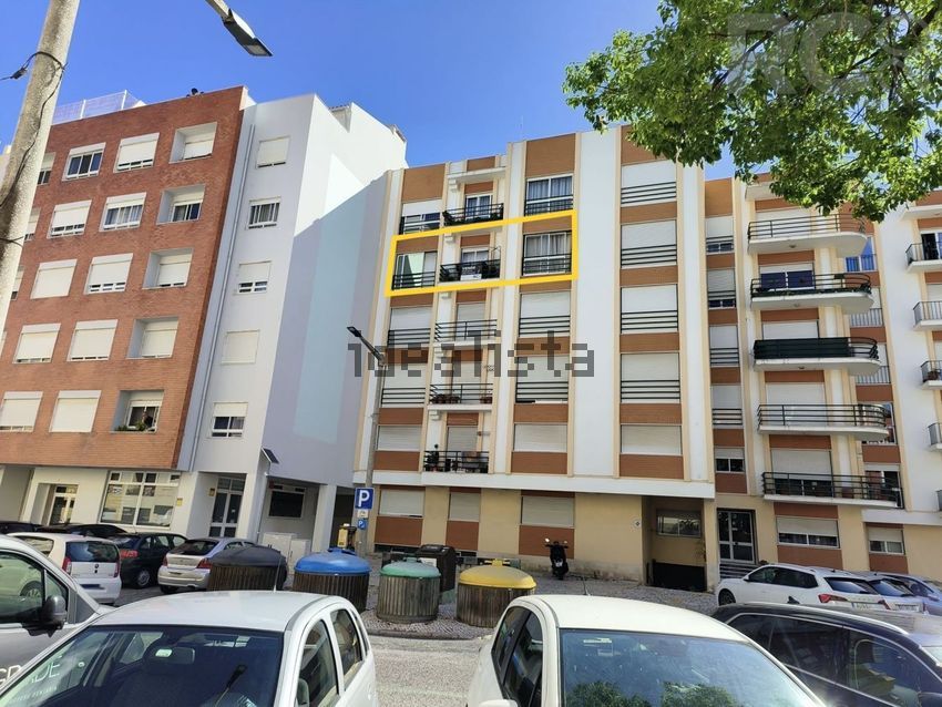 Apartamento T3 em Santa Maria, São Pedro e Matacães, €350.000