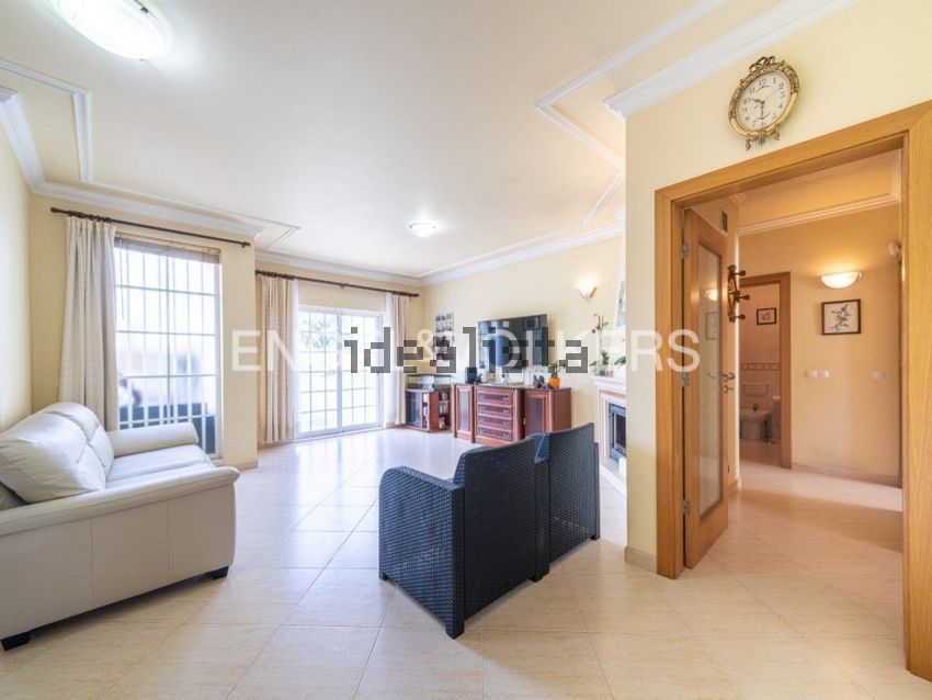 Apartamento T3 em Póvoa de Santo Adrião e Olival Basto, €645.000