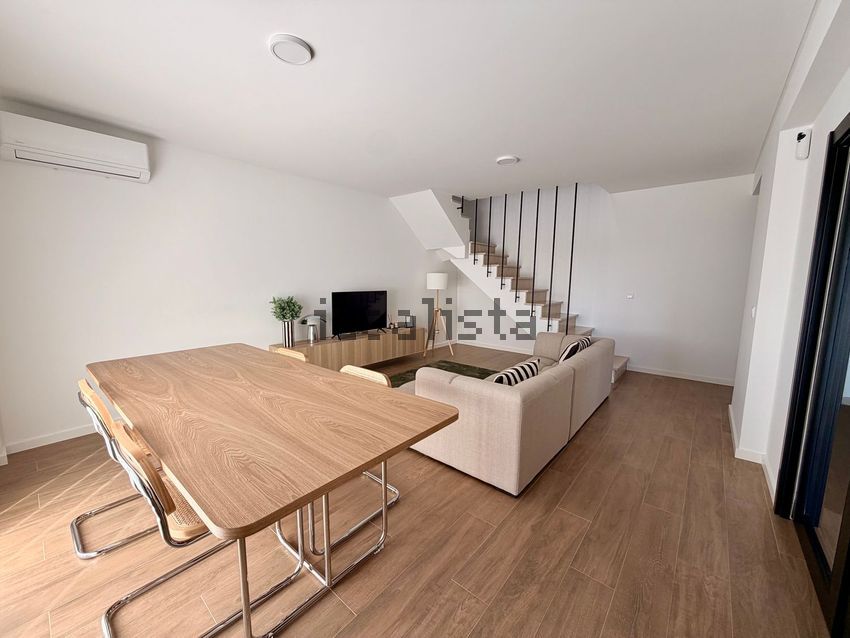 Apartamento T3 em Pinhal Novo, €455.000