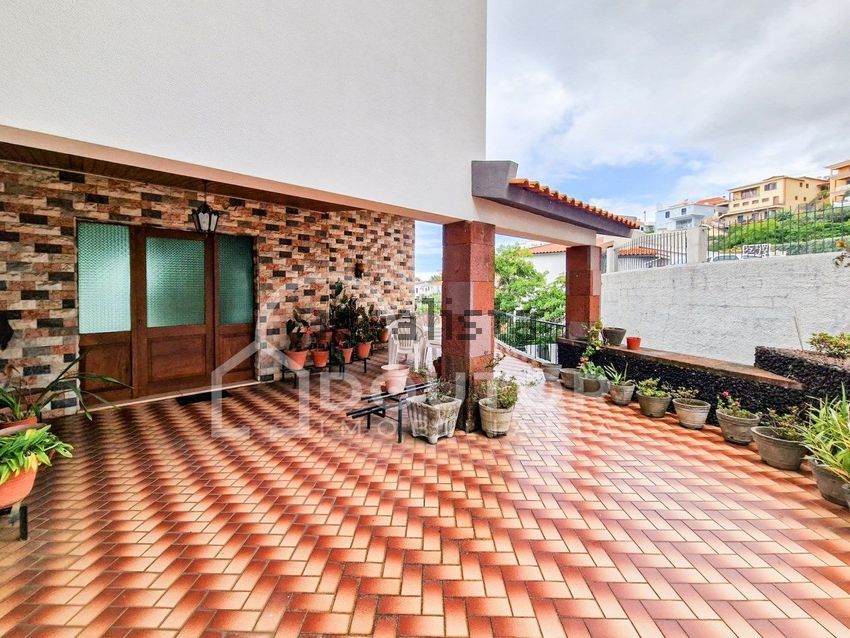Moradia T4 à venda em Monte, Funchal — foto 9
