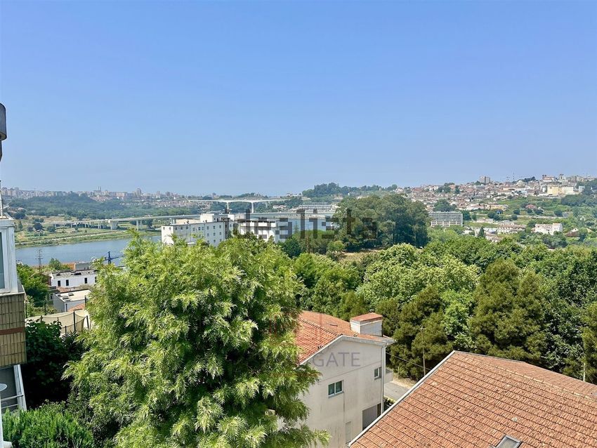 Moradia T5 em Campanhã, €900.000