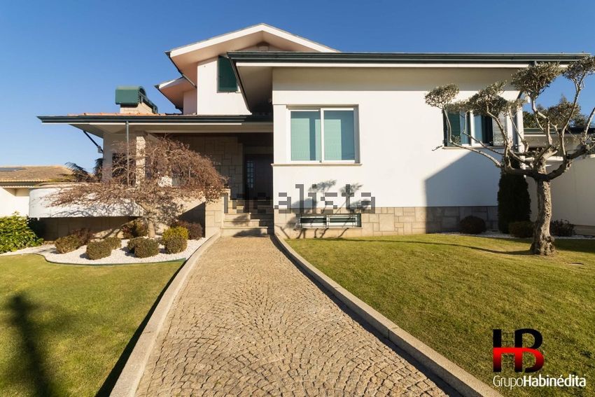 Moradia T4 em Gondomar (São Cosme), Valbom e Jovim, €890.000