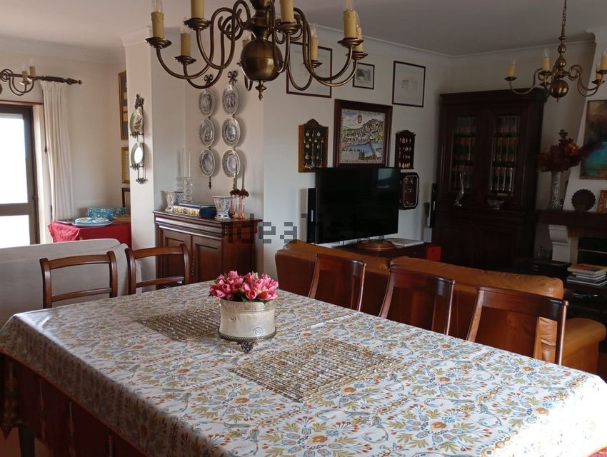 Apartamento T5 em São Martinho do Bispo e Ribeira de Frades, €460.000