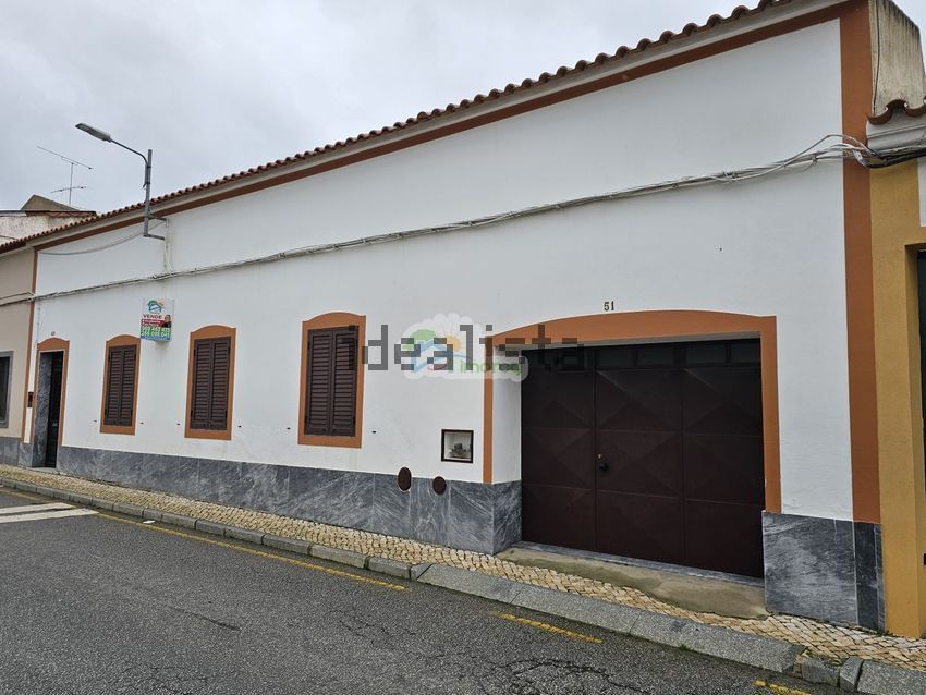Moradia T4 em Reguengos de Monsaraz, €275.000