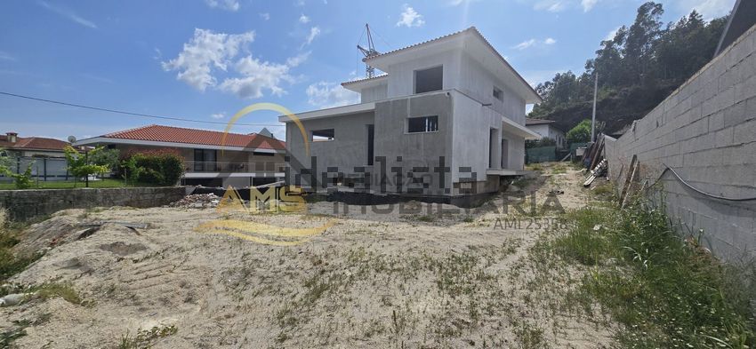 Moradia T4 à venda em Revelhe, Fafe — foto 16