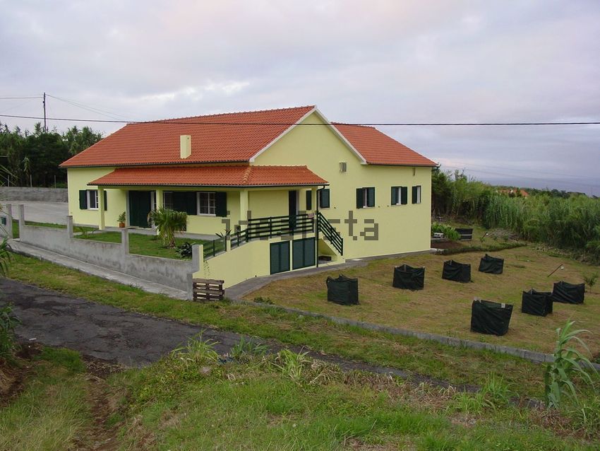 Moradia T3 em Pedro Miguel, €465.000