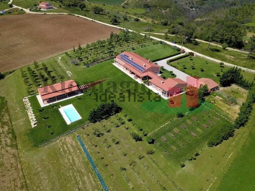 Moradia T3 em Abitureiras, €900.000