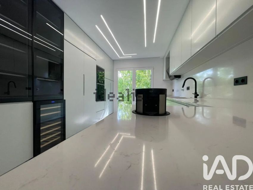 Apartamento T5 à venda em Santa Iria de Azoia, São João da Talha e Bobadela, Loures — foto 9