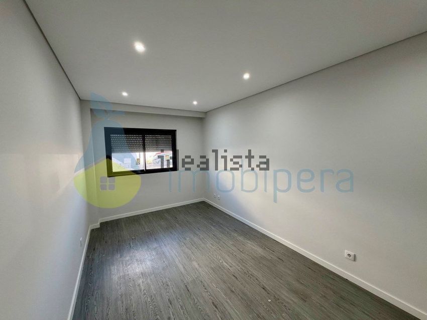 Apartamento T3 à venda em Quelfes, Olhão — foto 11