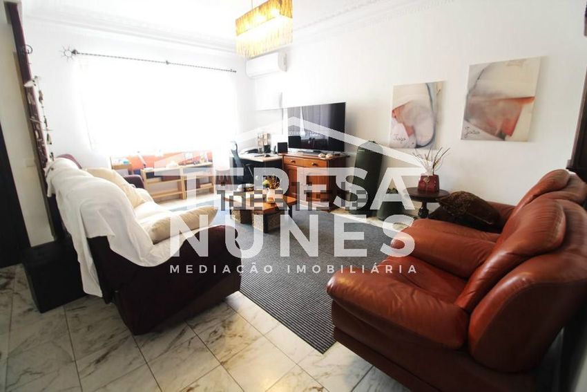 Moradia T5 à venda em Amora, Seixal — foto 2