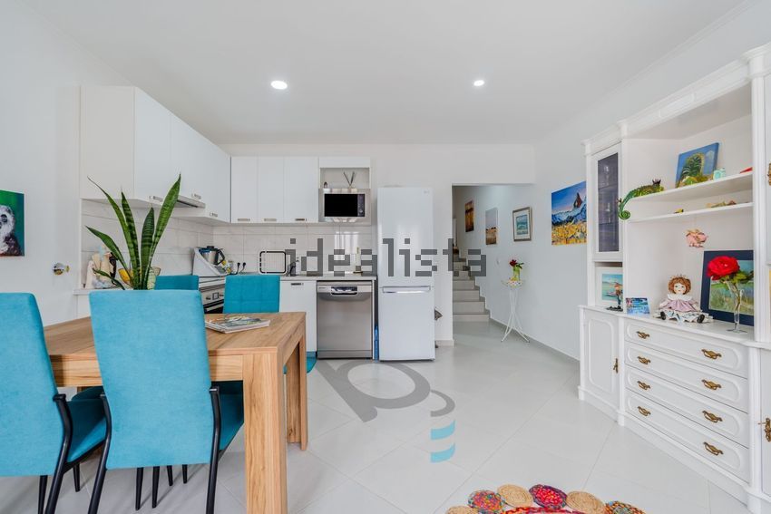 Moradia T2 em Estômbar e Parchal, €320.000