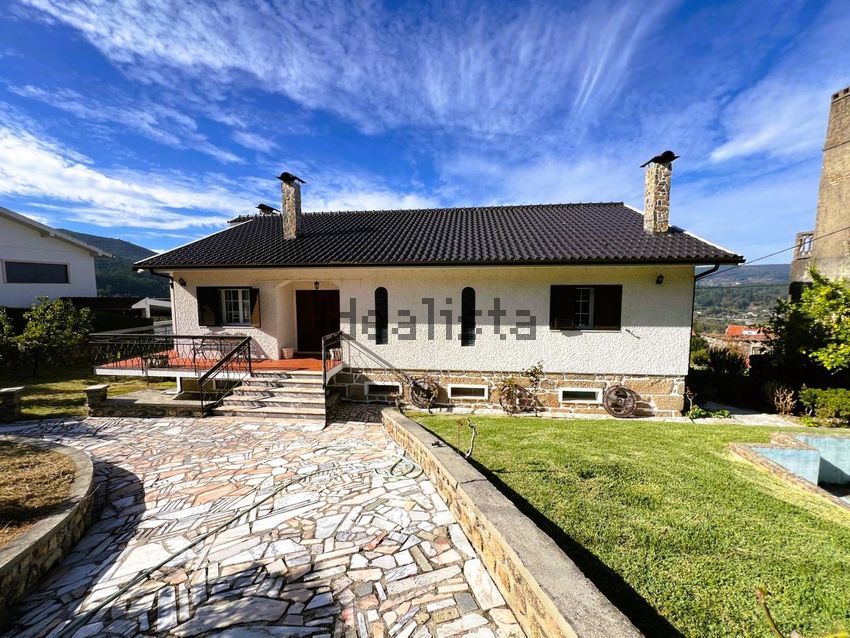 Moradia T4 em Chaviães e Paços, €450.000