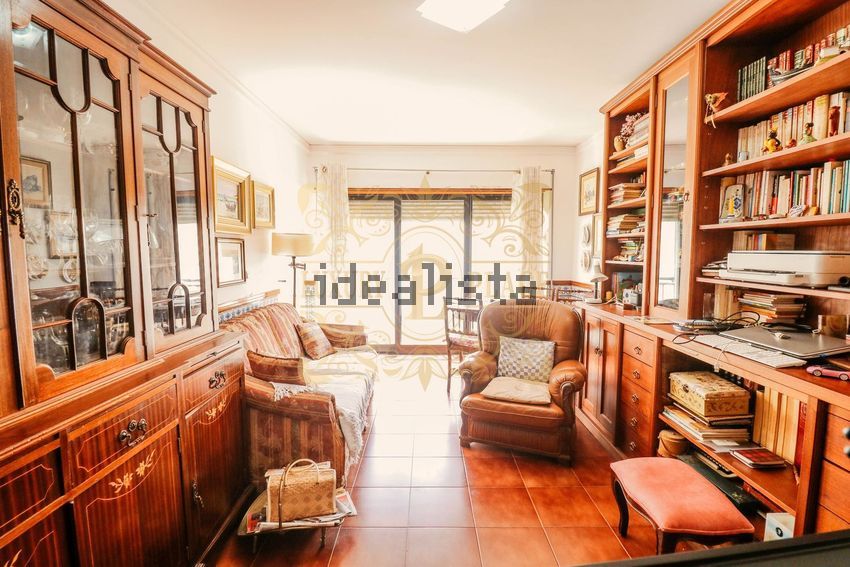 Apartamento T1 em Sesimbra (Santiago), €334.900