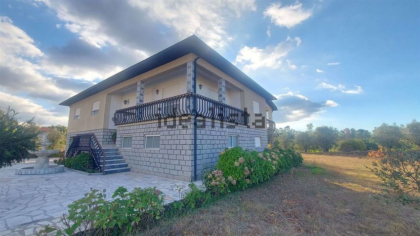 Moradia T4 à venda em Vila Nova de Tazem, Gouveia — foto 23