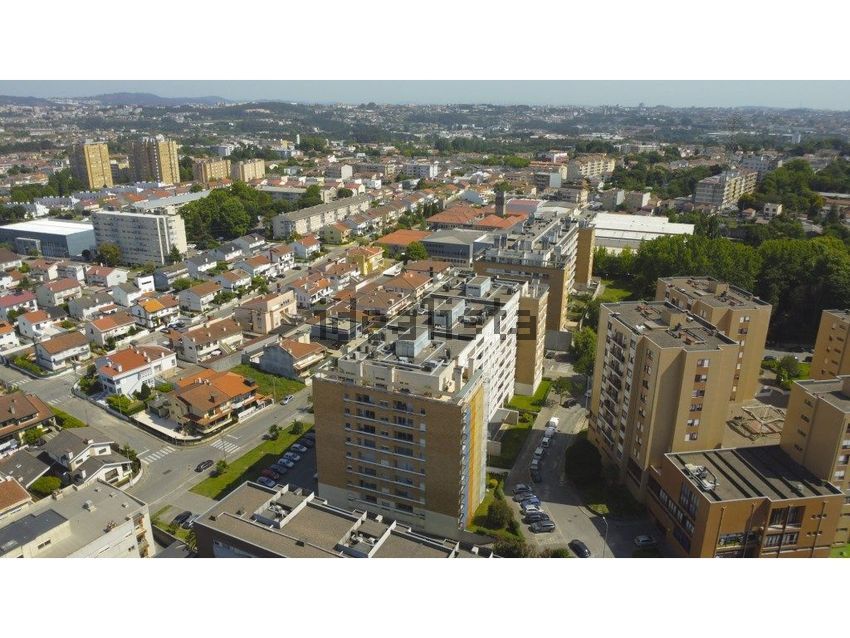 Apartamento T3 à venda em Cidade da Maia, Maia — foto 2