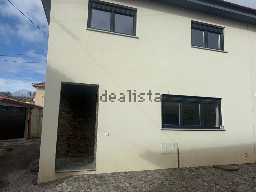 Moradia T3 à venda em Andrães, Vila Real — foto 3