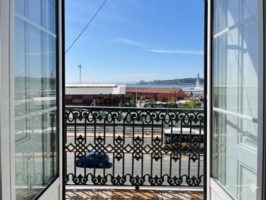 Apartamento T6+ à venda em Estrela, Lisboa — foto 4