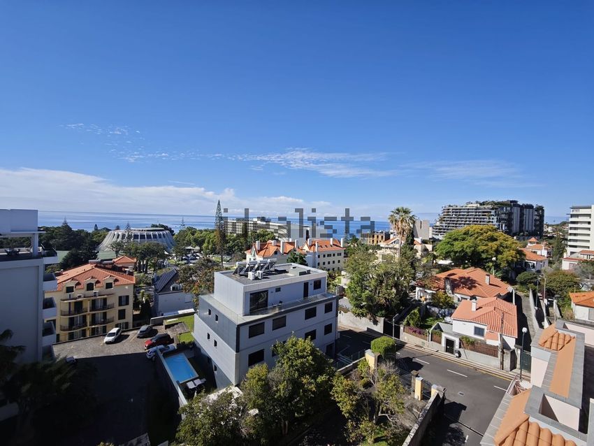 Apartamento T3 à venda em Funchal (Sé), €980.000