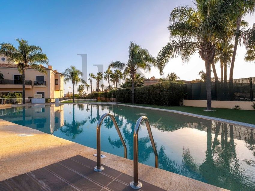 Apartamento T3 em Santa Bárbara de Nexe, €485.000