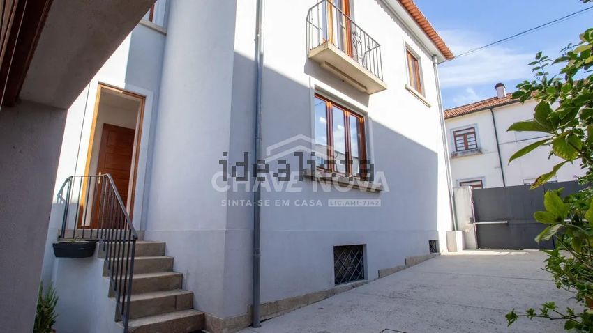 Moradia T6+ em Paranhos, €875.000