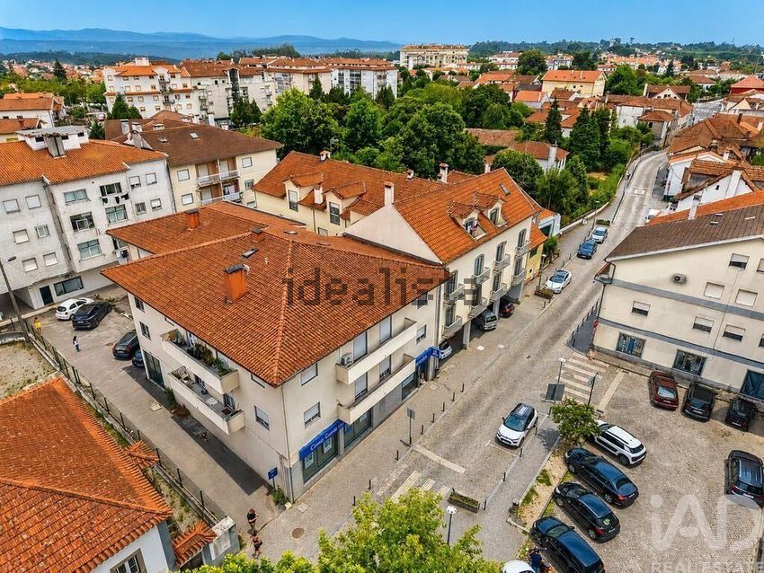 Apartamento T3 em Carregal do Sal, €215.000