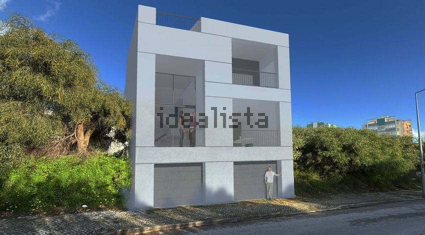 Moradia T5 à venda em Charneca de Caparica e Sobreda, Almada — foto 2