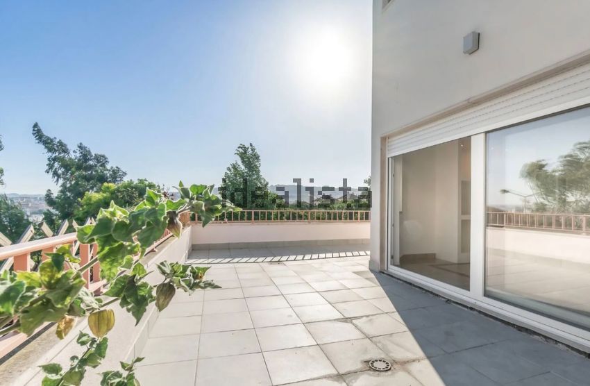 Apartamento T2 em Ramada e Caneças, €409.000