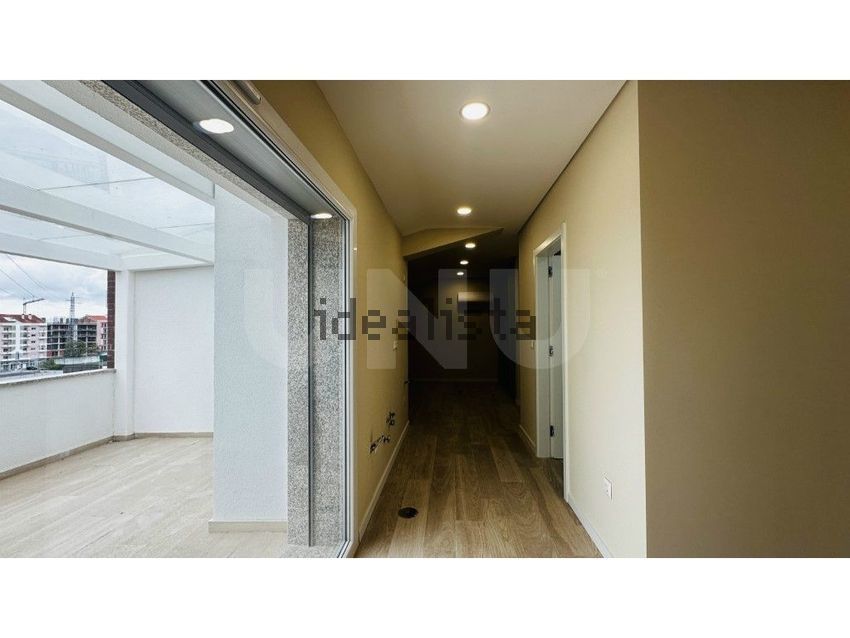 Apartamento T2 à venda em Covilhã e Canhoso, Covilhã — foto 4