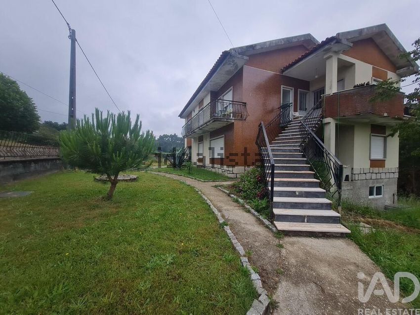 Moradia T5 em Nogueira, Meixedo e Vilar de Murteda, €185.000