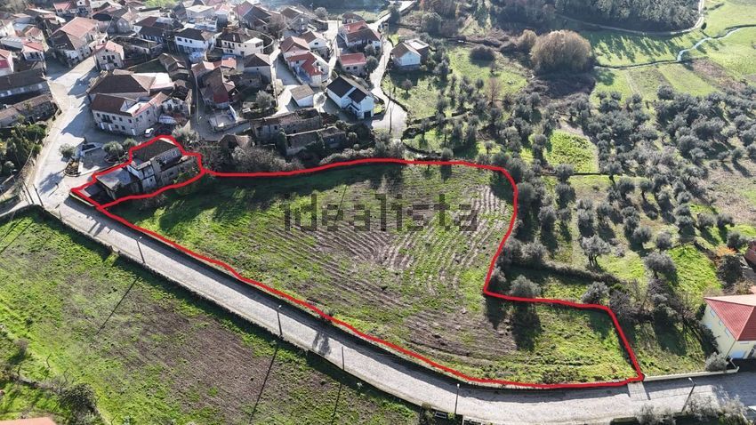 Moradia T4 à venda em Forninhos, Aguiar da Beira — foto 2