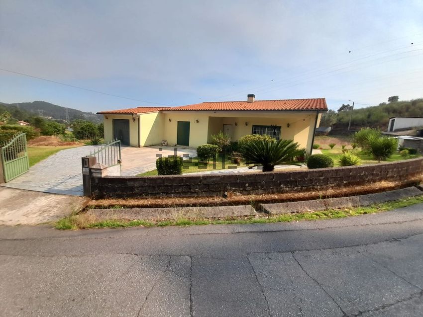 Moradia T3 em Balugães, €250.000