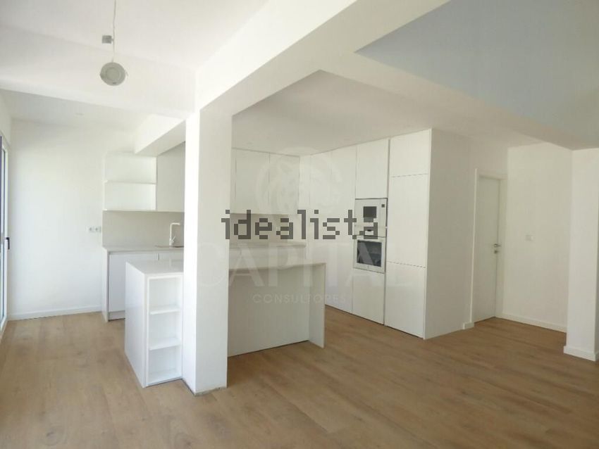 Apartamento T4 à venda em Almada, Cova da Piedade, Pragal e Cacilhas, Almada — foto 4