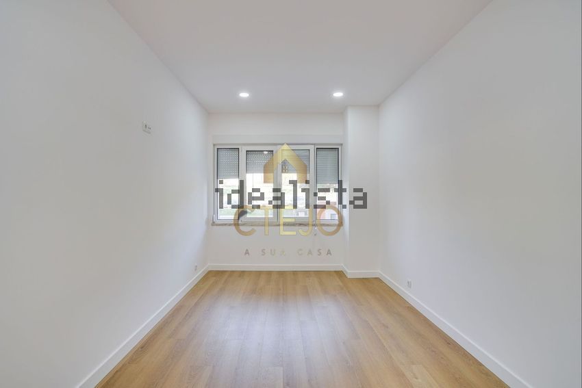 Apartamento T3 à venda em Santa Iria de Azoia, São João da Talha e Bobadela, Loures — foto 17