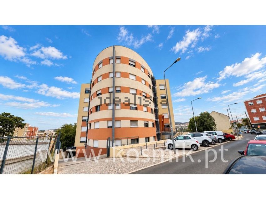 Apartamento T2 em Pontinha e Famões, €360.000