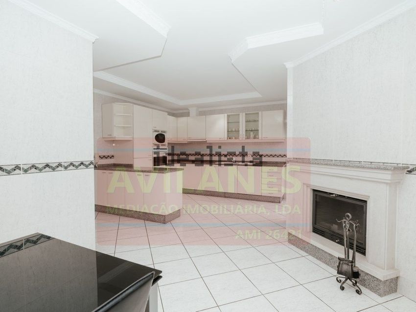Apartamento T3 em Lobão, €277.500