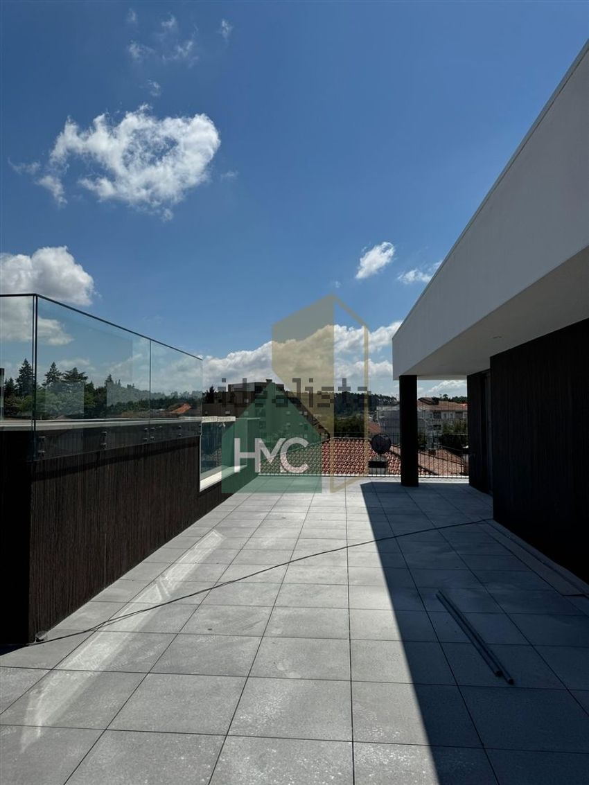 Apartamento T4 em Paços de Ferreira, €725.000