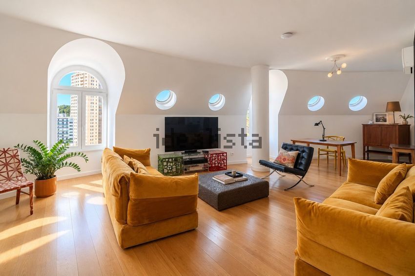 Apartamento T3 à venda em Campolide, €1.030.000