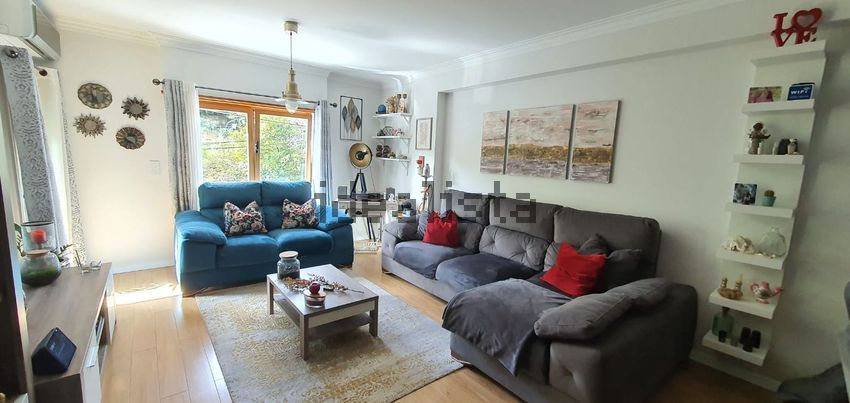 Apartamento T3 em Rio de Mouro, €459.000